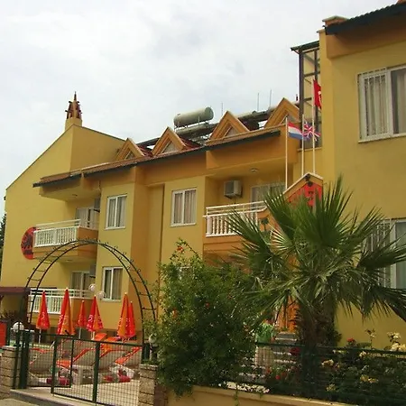 Club Ako Apartment *